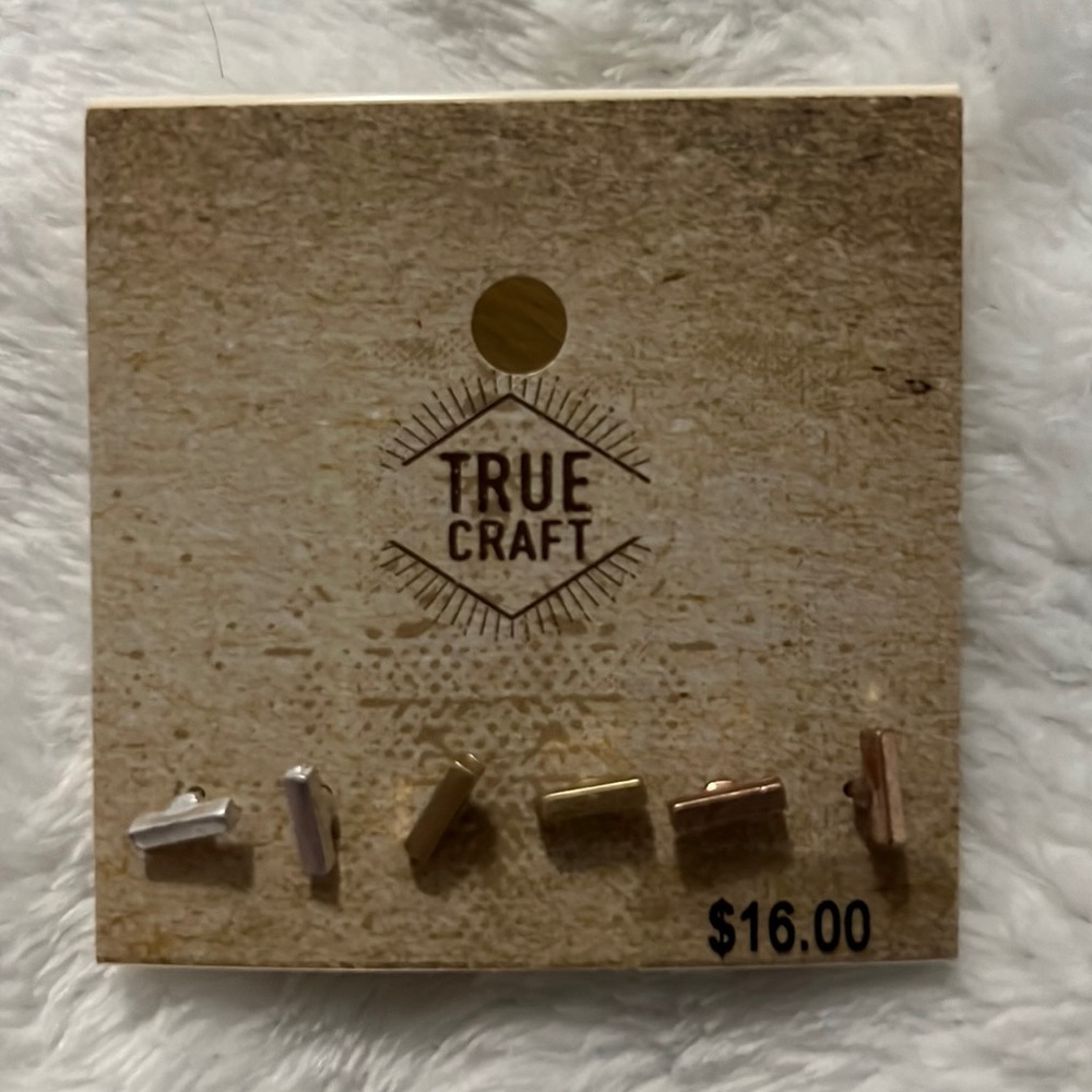 3 pairs earrings